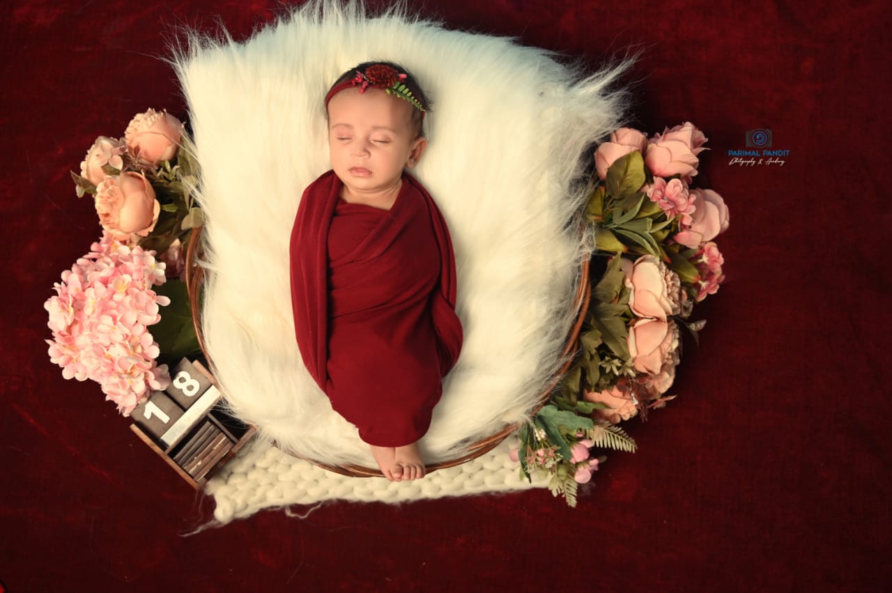 New Born WhatsApp Image 2024 05 18 At 11.01.11 AM baby photoshoot gallery image at IBS Baby Photoshoot studio in Pune